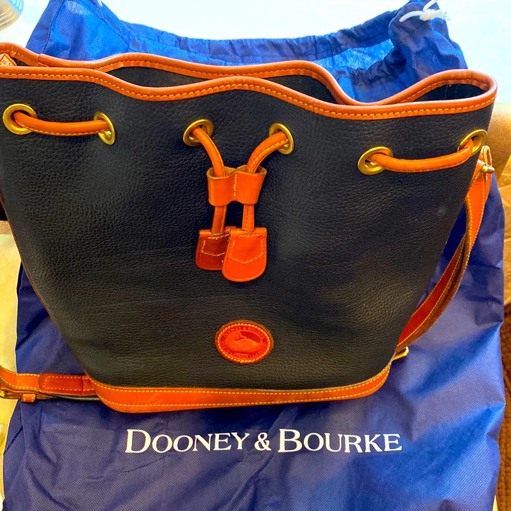 Dooney & Bourke handbag